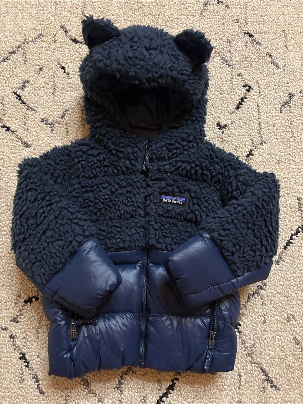Patagonia Kids Reversible Down Sweater Hooded Jacket Navy 2T NWOT